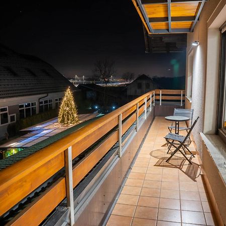 Apartma Ajja Šenčur Екстериор снимка
